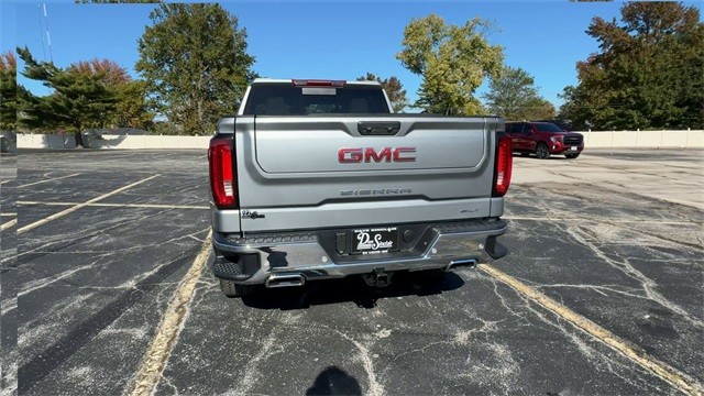 GMC Sierra 1500 Vehicle Full-screen Gallery Image 07