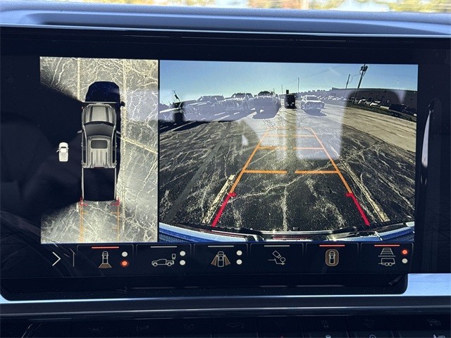 GMC Sierra 1500 Vehicle Full-screen Gallery Image 17