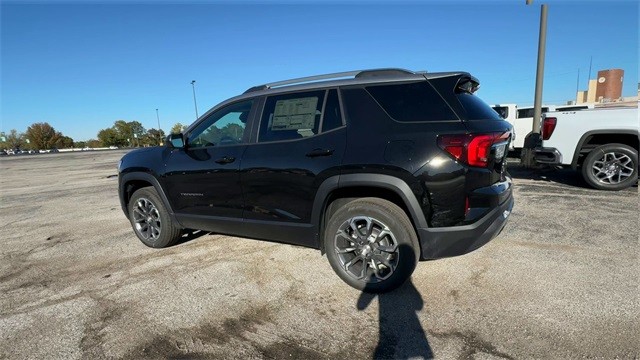 GMC Terrain Vehicle Full-screen Gallery Image 06