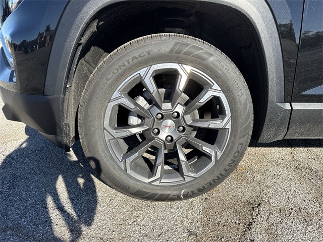 GMC Terrain Vehicle Full-screen Gallery Image 10