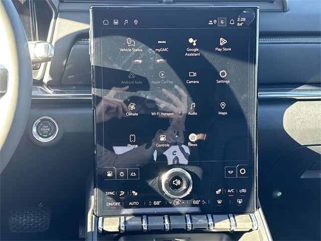 GMC Terrain Vehicle Full-screen Gallery Image 16