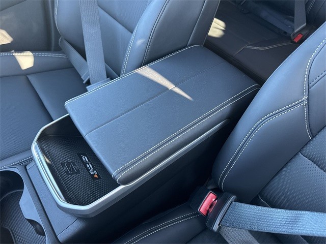 GMC Terrain Vehicle Full-screen Gallery Image 21