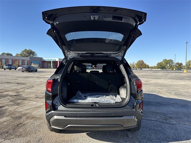 GMC Terrain Vehicle Full-screen Gallery Image 23