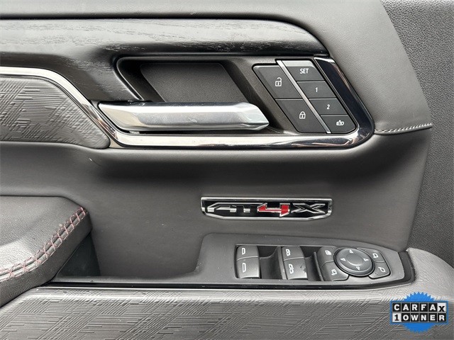 GMC Sierra 1500 Vehicle Full-screen Gallery Image 28