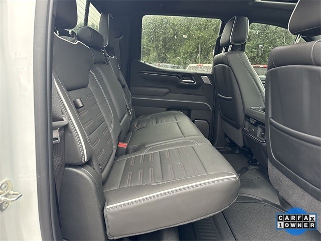 GMC Sierra 1500 Vehicle Full-screen Gallery Image 32