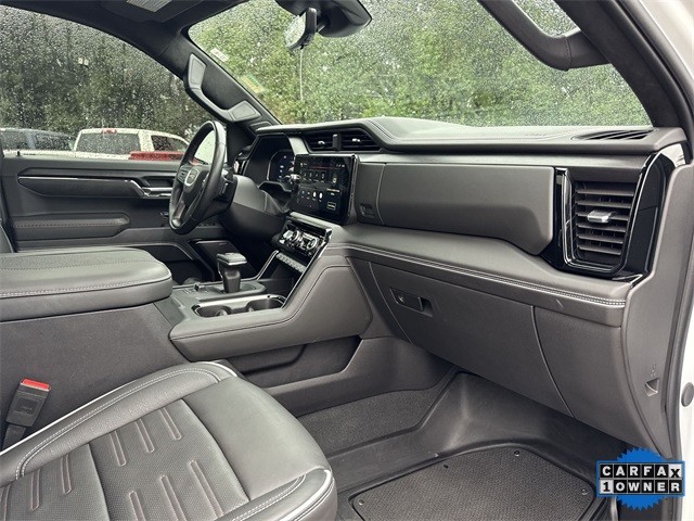 GMC Sierra 1500 Vehicle Full-screen Gallery Image 34