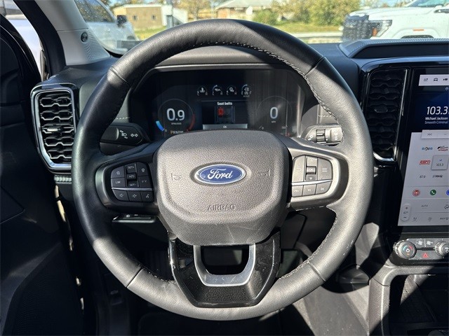 Ford Ranger Vehicle Full-screen Gallery Image 14