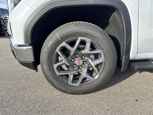 GMC Sierra 1500 Vehicle Full-screen Gallery Image 10