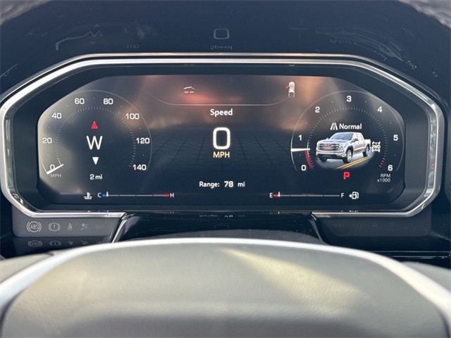 GMC Sierra 1500 Vehicle Full-screen Gallery Image 15