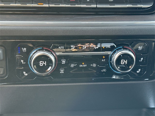 GMC Sierra 1500 Vehicle Full-screen Gallery Image 19