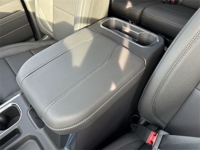 GMC Sierra 1500 Vehicle Full-screen Gallery Image 21