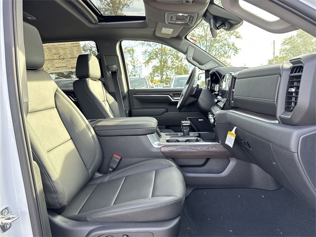 GMC Sierra 1500 Vehicle Full-screen Gallery Image 25