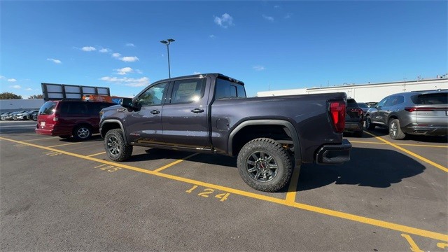 GMC Sierra 1500 Vehicle Full-screen Gallery Image 06