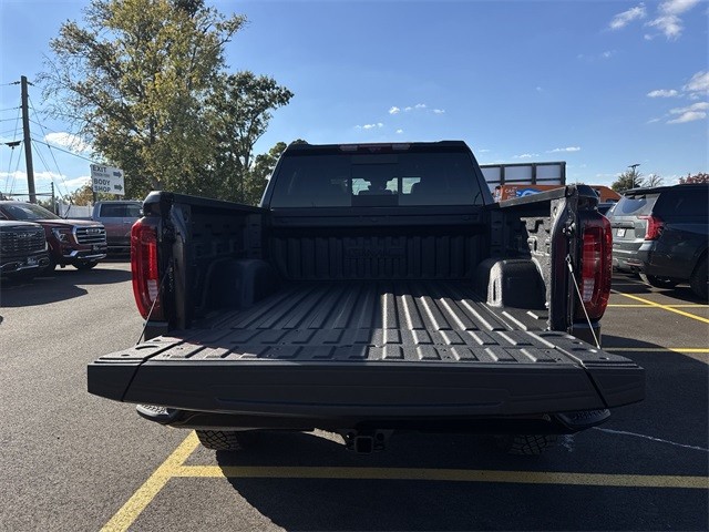 GMC Sierra 1500 Vehicle Full-screen Gallery Image 24