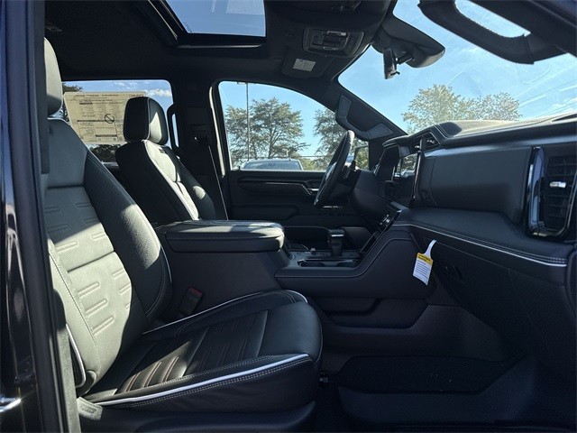 GMC Sierra 1500 Vehicle Full-screen Gallery Image 25