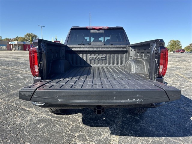 GMC Sierra 1500 Vehicle Full-screen Gallery Image 24