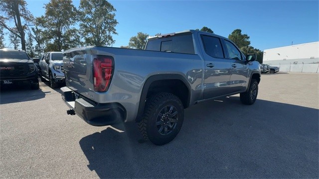 GMC Sierra 1500 Vehicle Full-screen Gallery Image 08