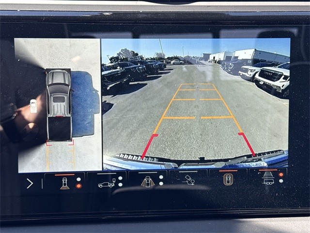 GMC Sierra 1500 Vehicle Full-screen Gallery Image 17