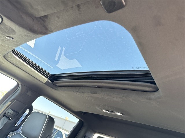 GMC Sierra 1500 Vehicle Full-screen Gallery Image 22