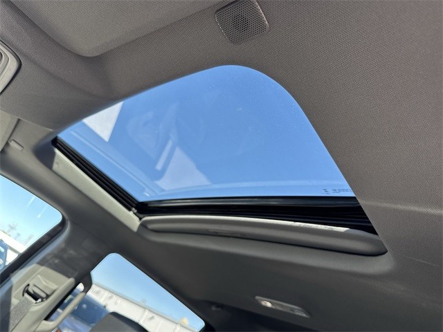 GMC Sierra 1500 Vehicle Full-screen Gallery Image 22