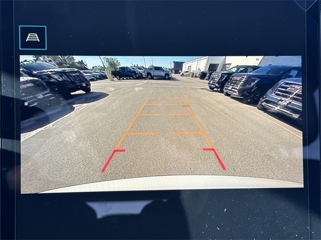 GMC Terrain Vehicle Full-screen Gallery Image 17