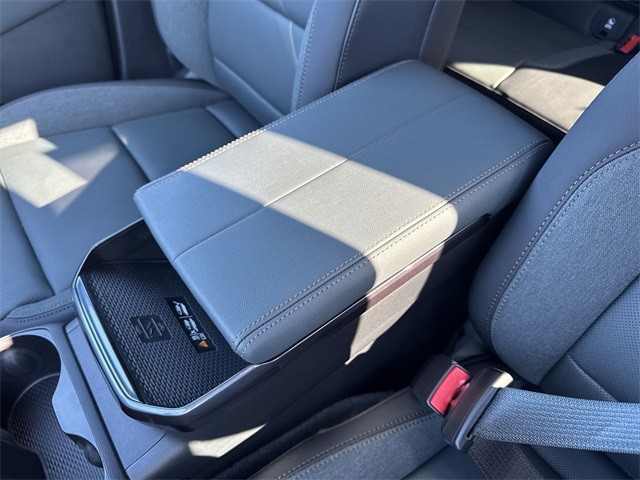 GMC Terrain Vehicle Full-screen Gallery Image 21