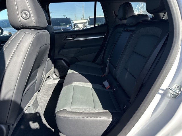 GMC Terrain Vehicle Full-screen Gallery Image 22