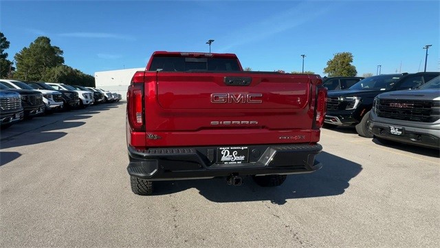 GMC Sierra 1500 Vehicle Full-screen Gallery Image 07