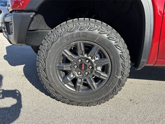 GMC Sierra 1500 Vehicle Full-screen Gallery Image 10