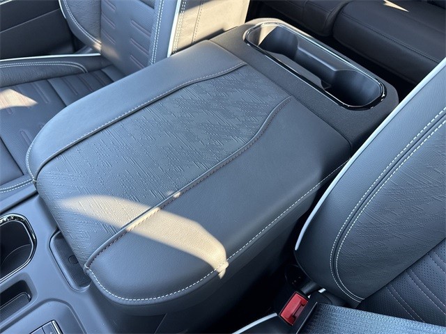 GMC Sierra 1500 Vehicle Full-screen Gallery Image 21