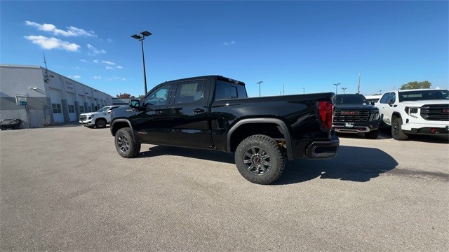 GMC Sierra 1500 Vehicle Full-screen Gallery Image 06