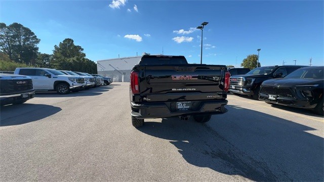 GMC Sierra 1500 Vehicle Full-screen Gallery Image 07