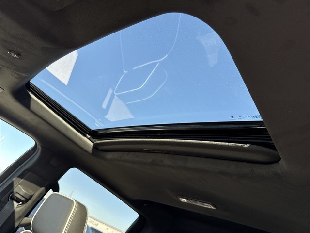 GMC Sierra 1500 Vehicle Full-screen Gallery Image 22