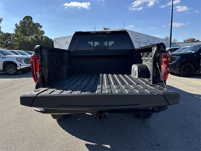 GMC Sierra 1500 Vehicle Full-screen Gallery Image 24