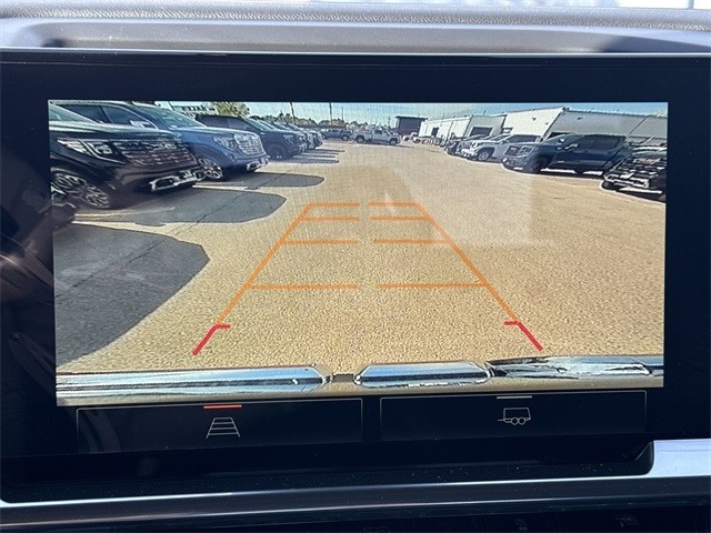 GMC Sierra 1500 Vehicle Full-screen Gallery Image 17