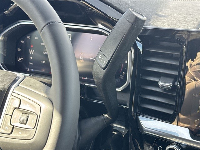 GMC Sierra 1500 Vehicle Full-screen Gallery Image 20