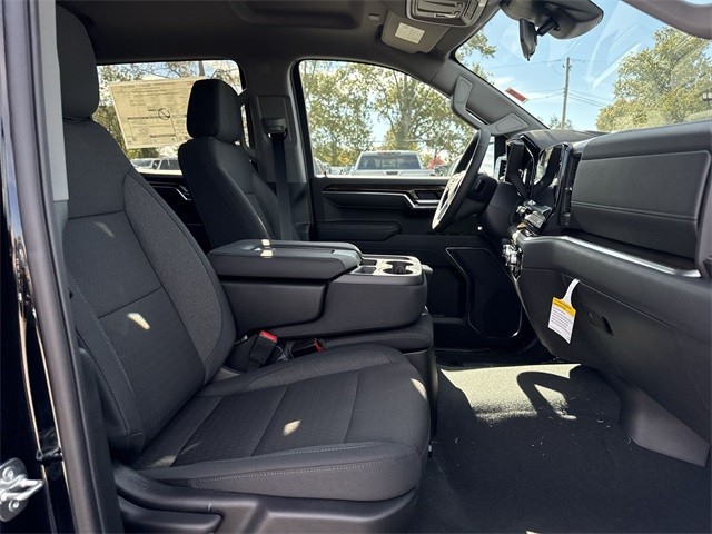 GMC Sierra 1500 Vehicle Full-screen Gallery Image 24