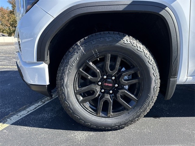 GMC Sierra 1500 Vehicle Full-screen Gallery Image 10