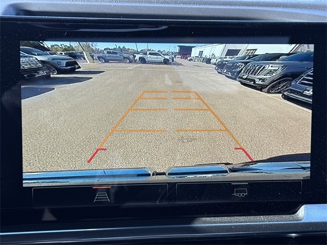 GMC Sierra 1500 Vehicle Full-screen Gallery Image 17