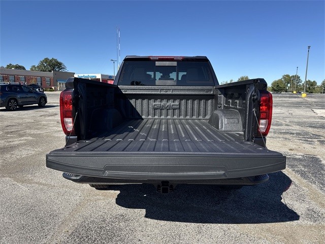 GMC Sierra 1500 Vehicle Full-screen Gallery Image 23