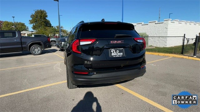 GMC Terrain Vehicle Full-screen Gallery Image 09