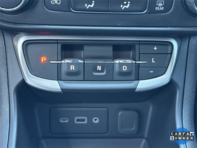 GMC Terrain Vehicle Full-screen Gallery Image 19