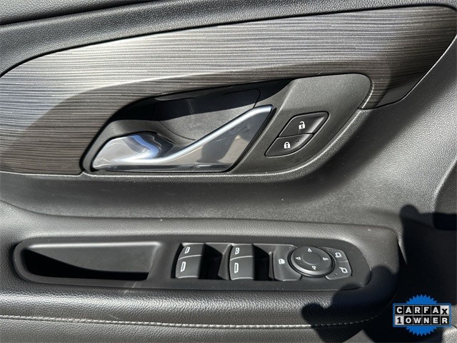 GMC Terrain Vehicle Full-screen Gallery Image 26