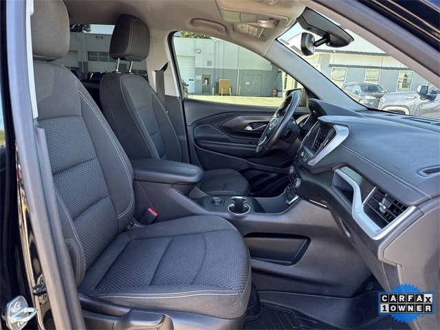 GMC Terrain Vehicle Full-screen Gallery Image 30