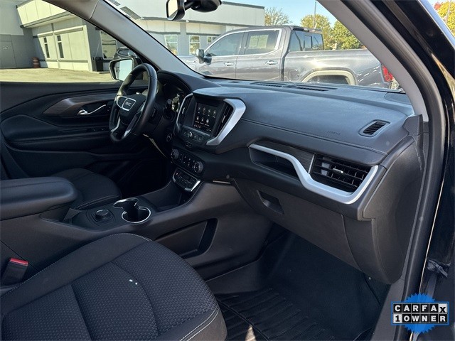 GMC Terrain Vehicle Full-screen Gallery Image 31