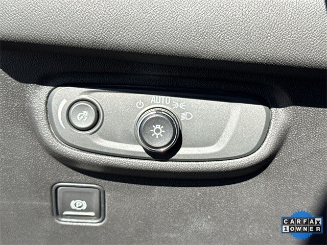 GMC Terrain Vehicle Full-screen Gallery Image 37