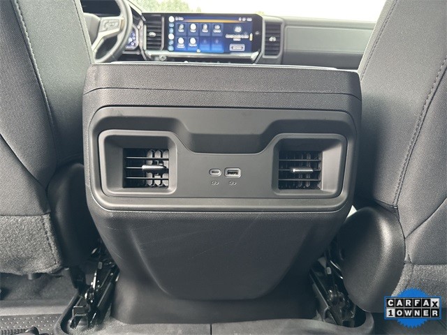 Chevrolet Silverado 1500 Vehicle Full-screen Gallery Image 25