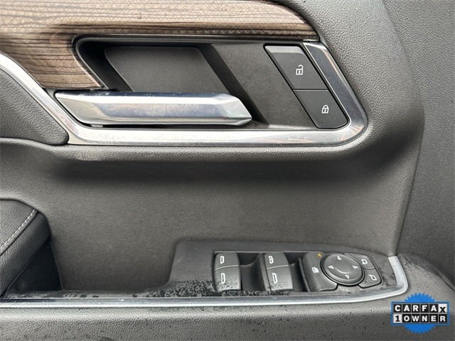 Chevrolet Silverado 1500 Vehicle Full-screen Gallery Image 27