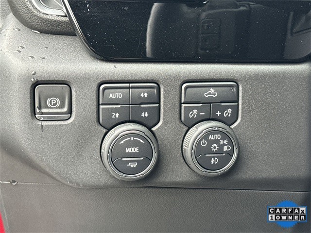 Chevrolet Silverado 1500 Vehicle Full-screen Gallery Image 39