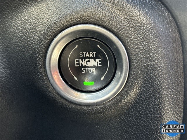 GMC Sierra 1500 Limited Vehicle Full-screen Gallery Image 21